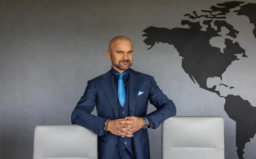 InPost Advent FedEx Rafał Brzoska