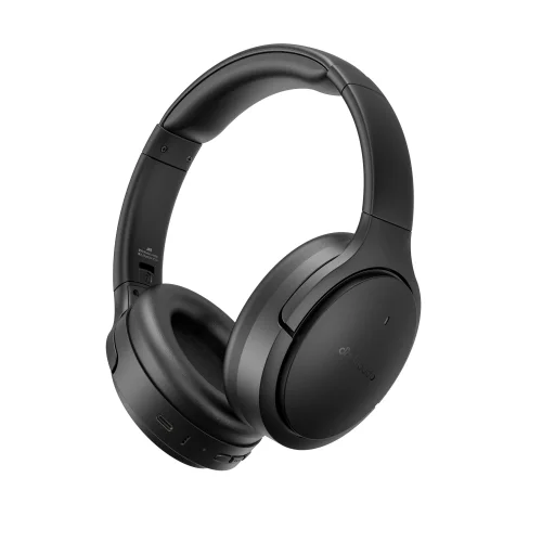 Czarne słuchawki FiiO JadeAudio JN3 widziane pod kątem