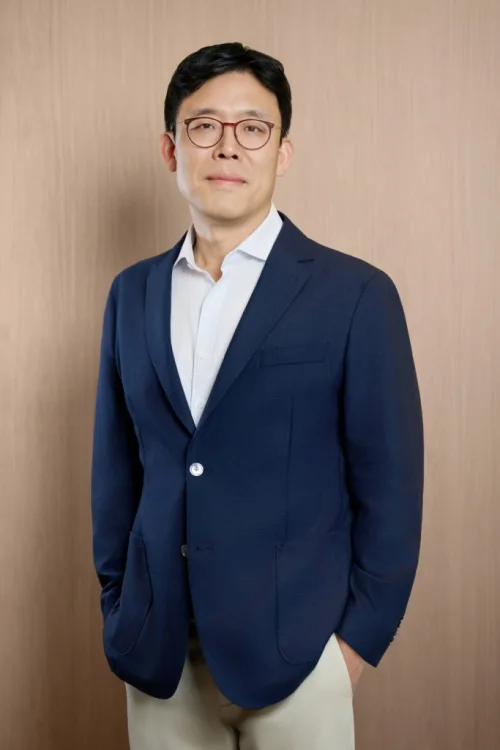 James Choi z działu Mobile eXperience firmy Samsung Electronics